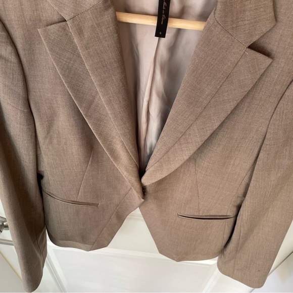 BCBG Max Azaria | Tuxedo Style | Size S | Fully Lined | Wool Blend | Dry Clean - Picture 6 of 8